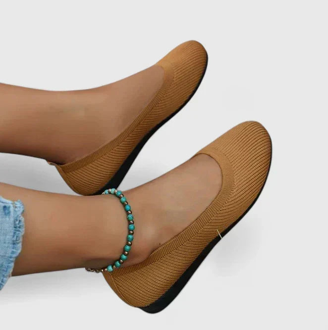 Women's Flats Knit Slip-On Round Toe - Brown