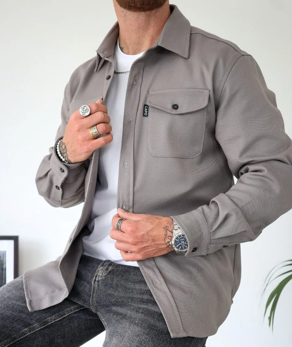 Men's long-sleeve button-front shirt jacket with two flap chest pockets