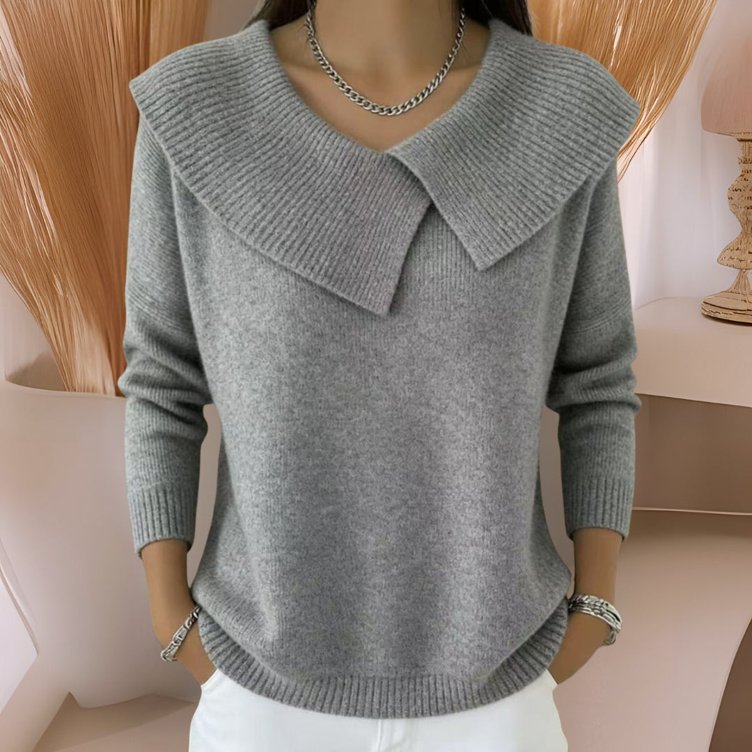 Women's long-sleeve collared jumper with broad ribbed collar and cuffs