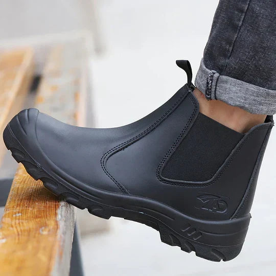 Women's Chelsea ankle boots with elastic side panels and textured soles