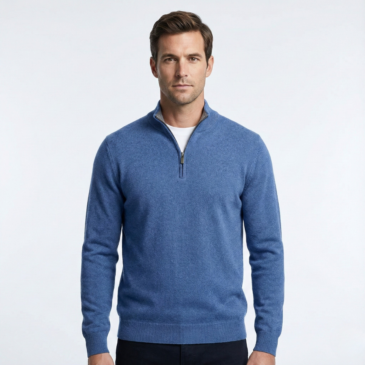 Men's long-sleeved quarter-zip jumper with a raised stand collar