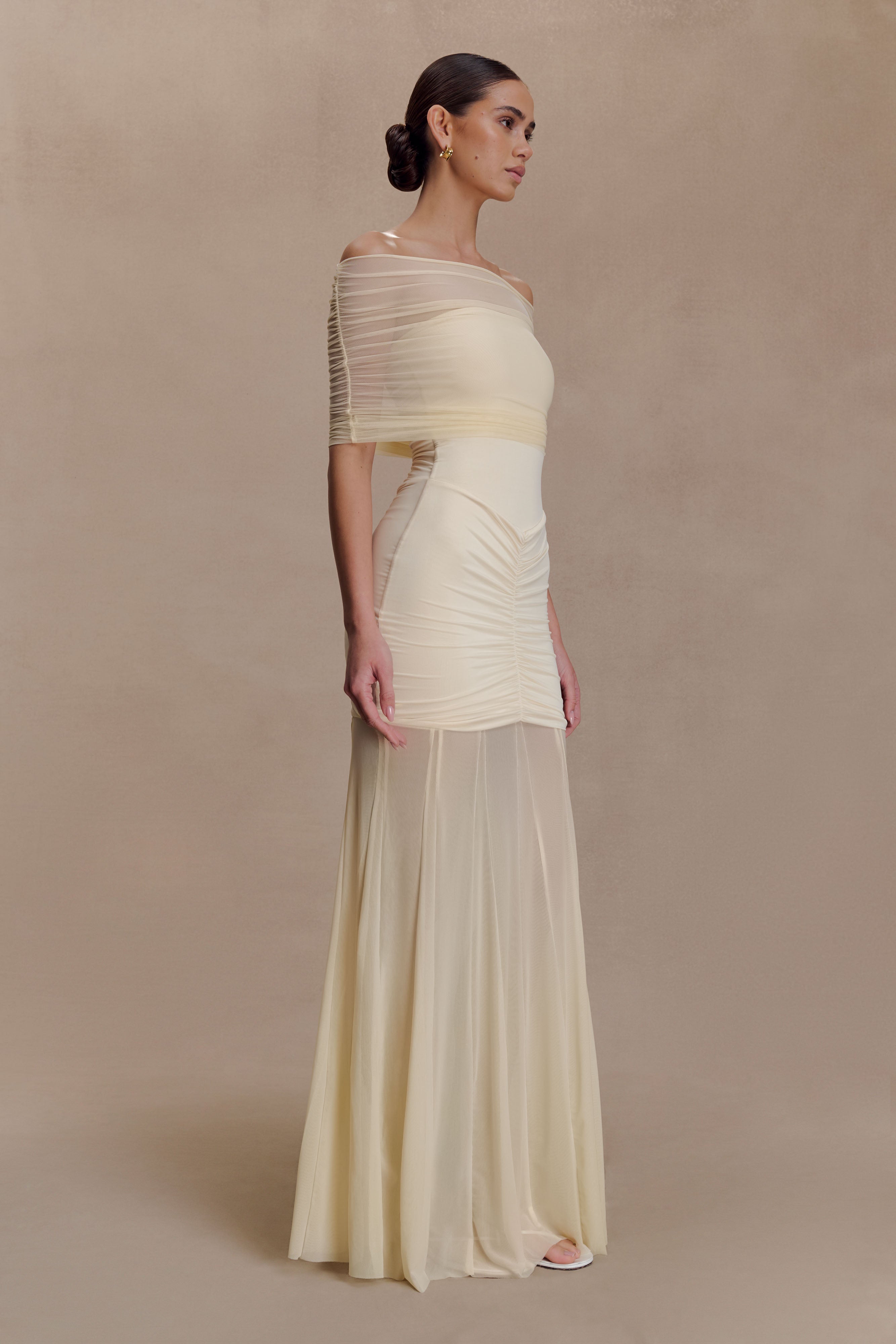 Women’s Off-Shoulder Ruched Mesh Maxi Dress | Champagne Ivory Evening Gown