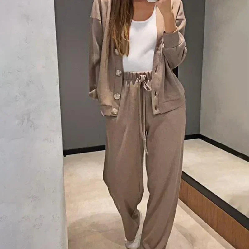 Women's knitted cardigan and straight-leg trousers set with V-neck and button front