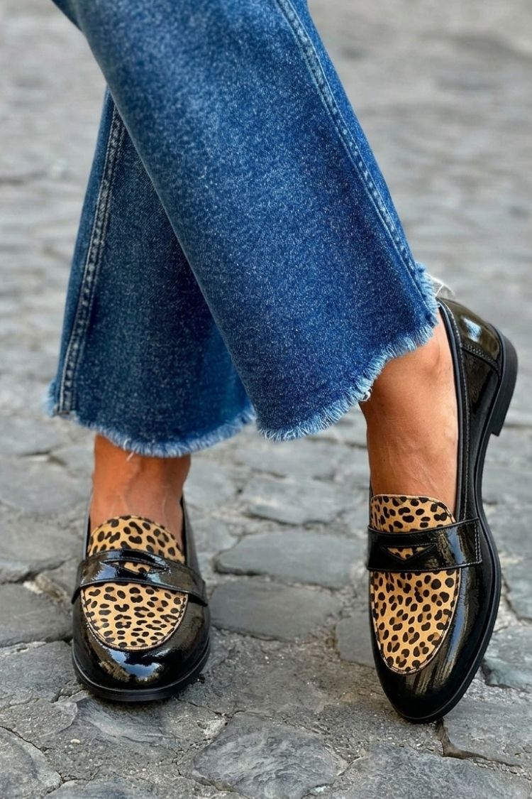 Women's patchwork colourblock round-toe loafers with low heels