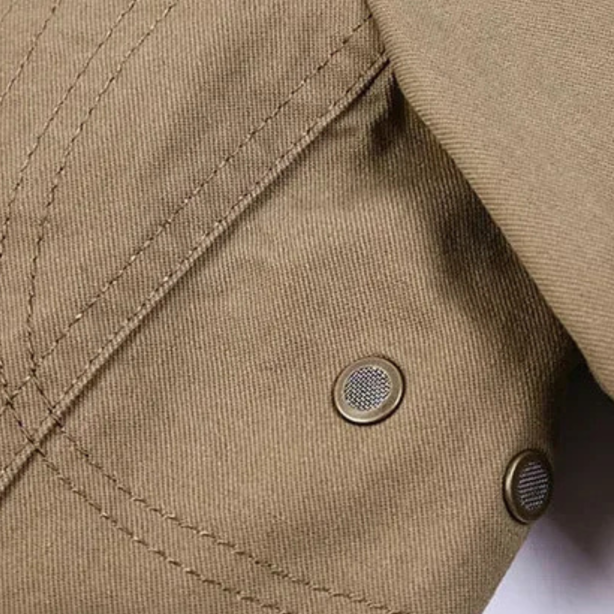 Men's blazer with notched lapels, button front and multiple pockets