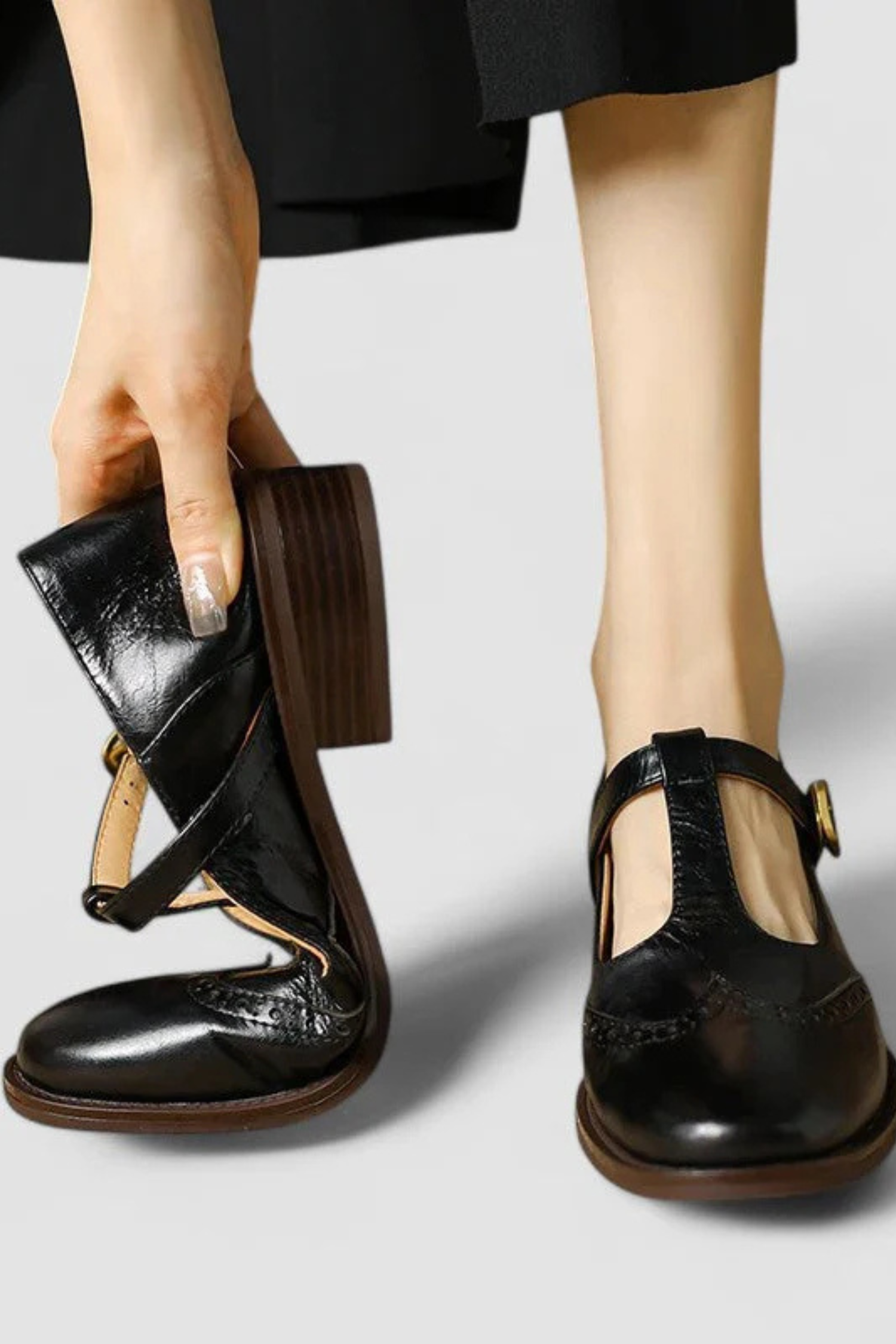 Women’s FlexiComfort Leather Flat Shoes