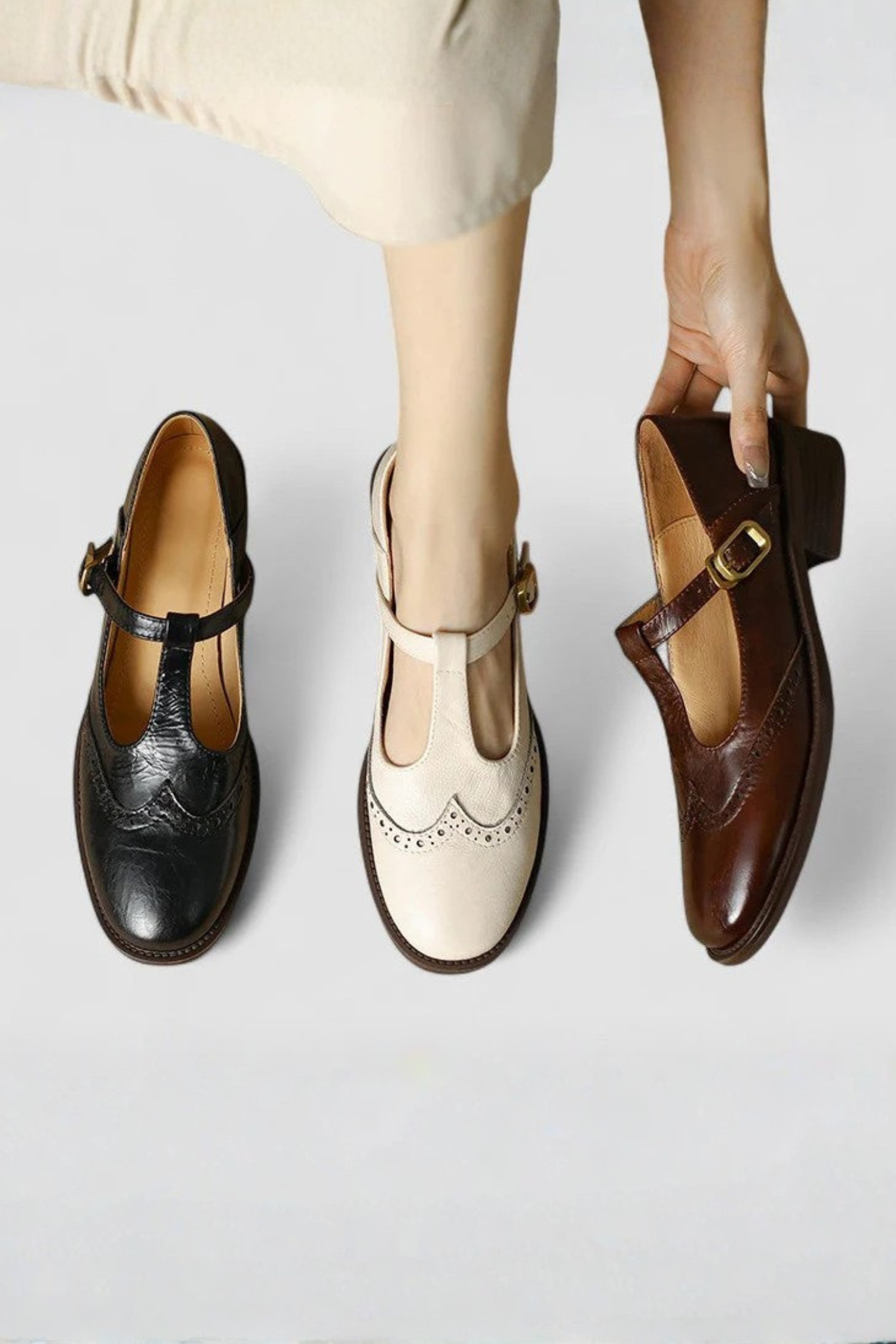 Women’s FlexiComfort Leather Flat Shoes