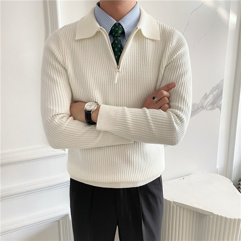 Men's textured collared sweater with half-zip fastening and long sleeves