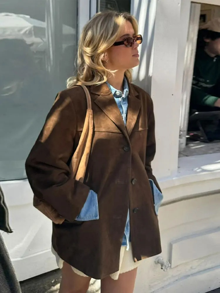 Women's brown oversized blazer jacket with notched lapels and long sleeves