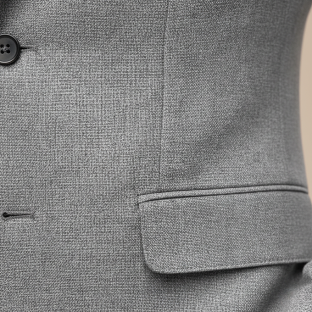 Men's slim-fit woven blazer with notch lapels and single-button fastening