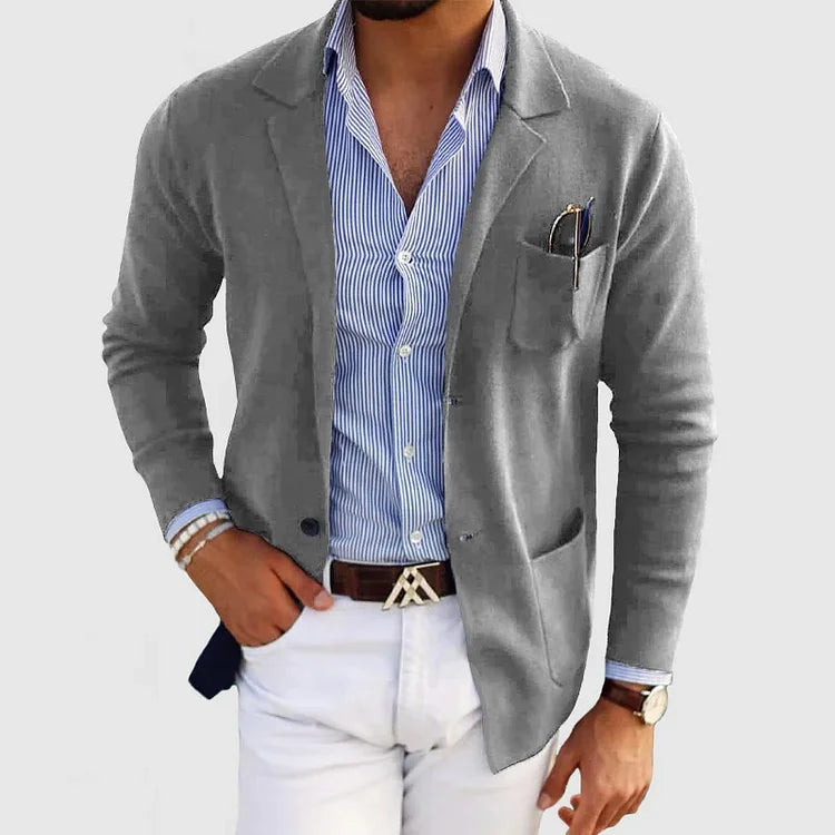 Men's long sleeve blazer with notched lapels, button front and pockets