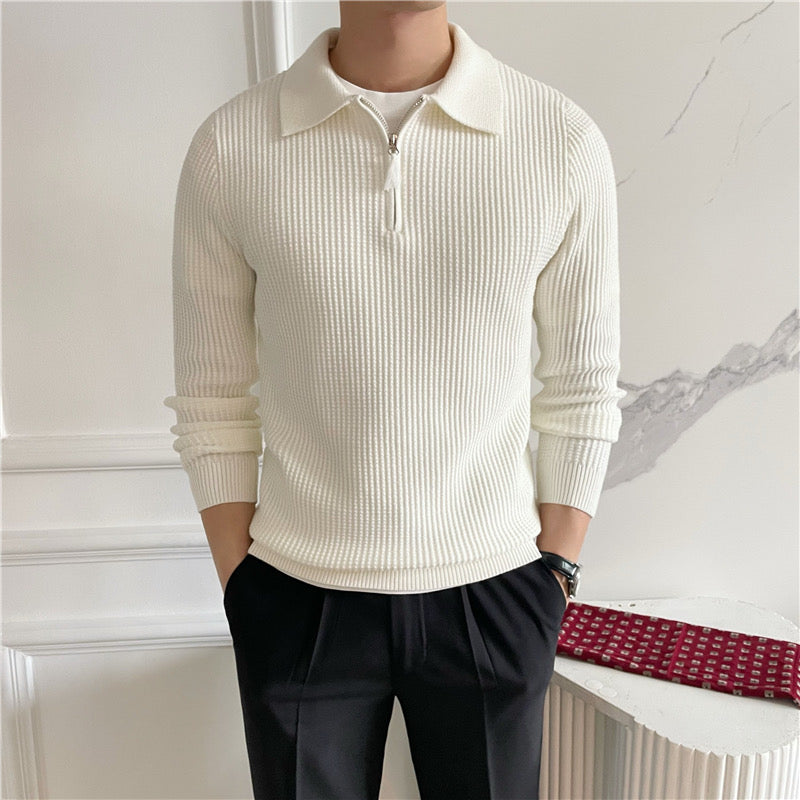 Men's textured collared sweater with half-zip fastening and long sleeves