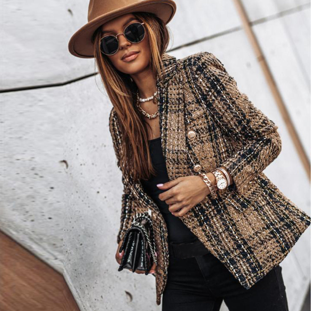 Women's checked tailored blazer with notched lapels and long sleeves