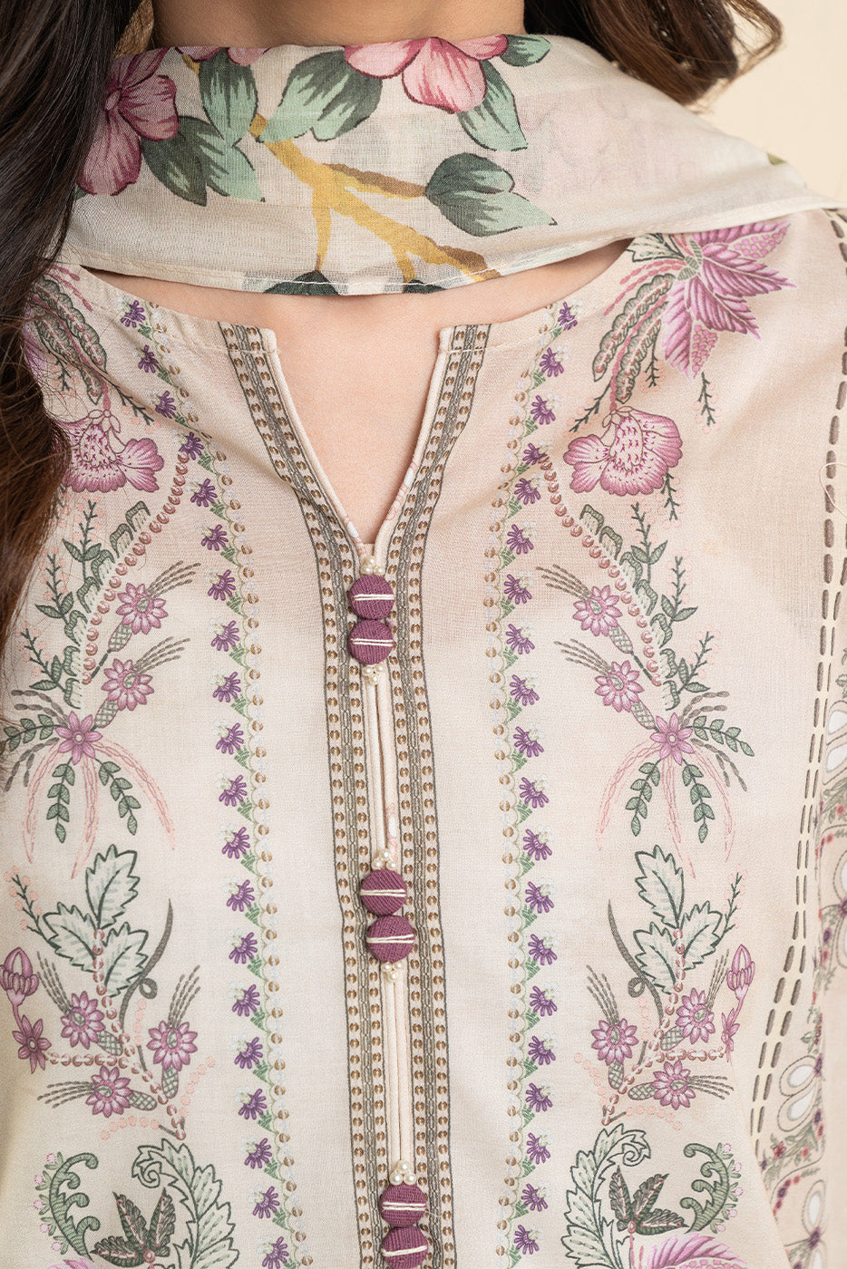 Women's multicoloured floral printed three-piece suit with long tunic, trousers and dupatta