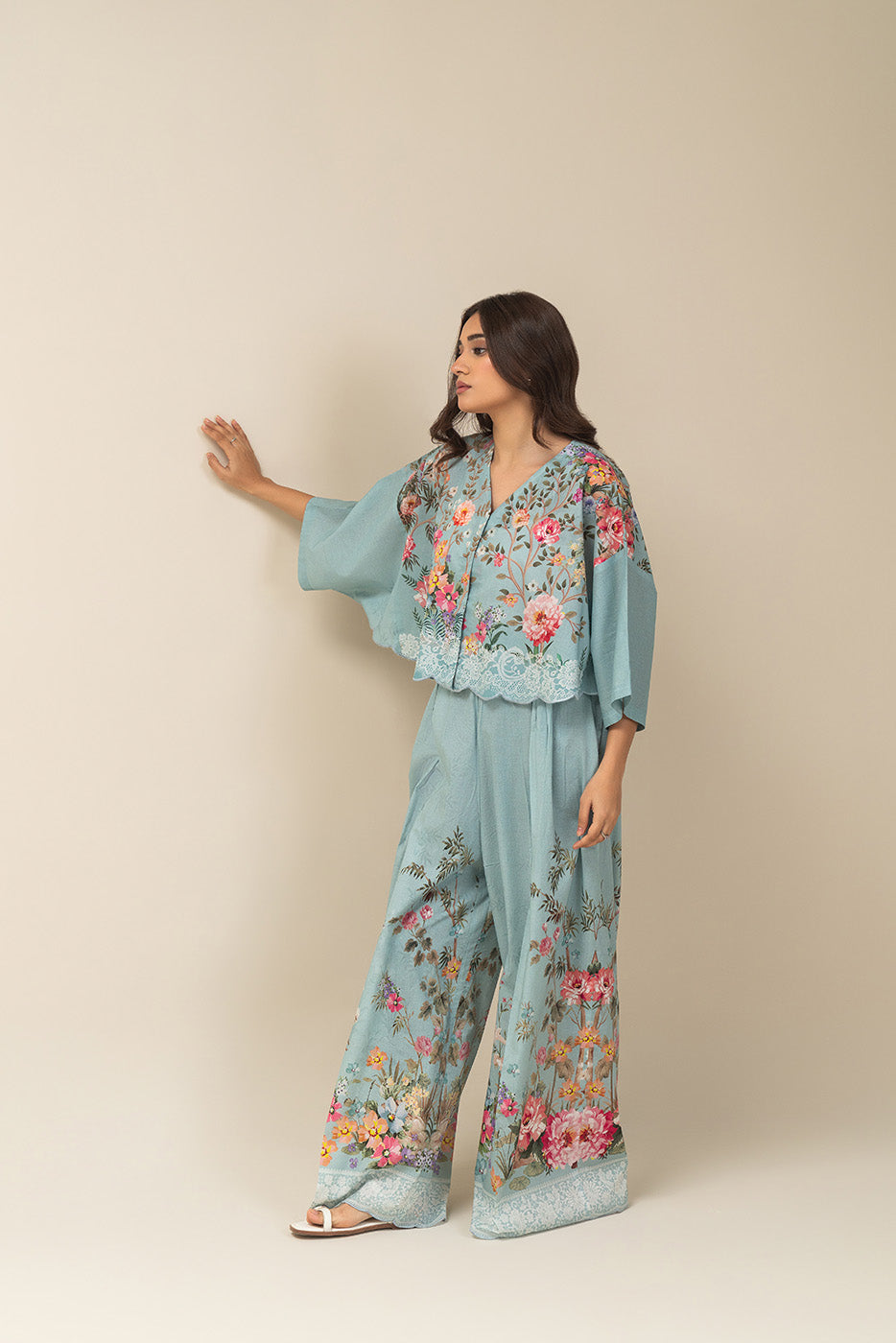 Women's multicoloured floral V-neck trousers set with wide-leg trousers