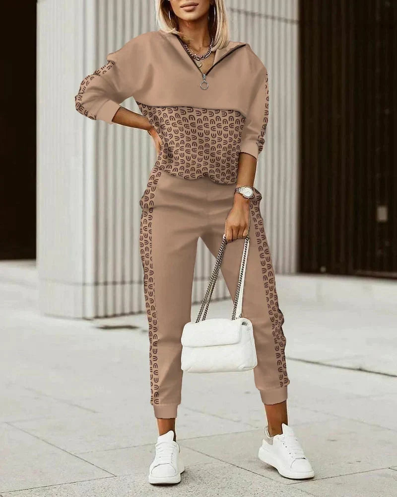 Women's hooded top and patterned jogger set with long sleeves