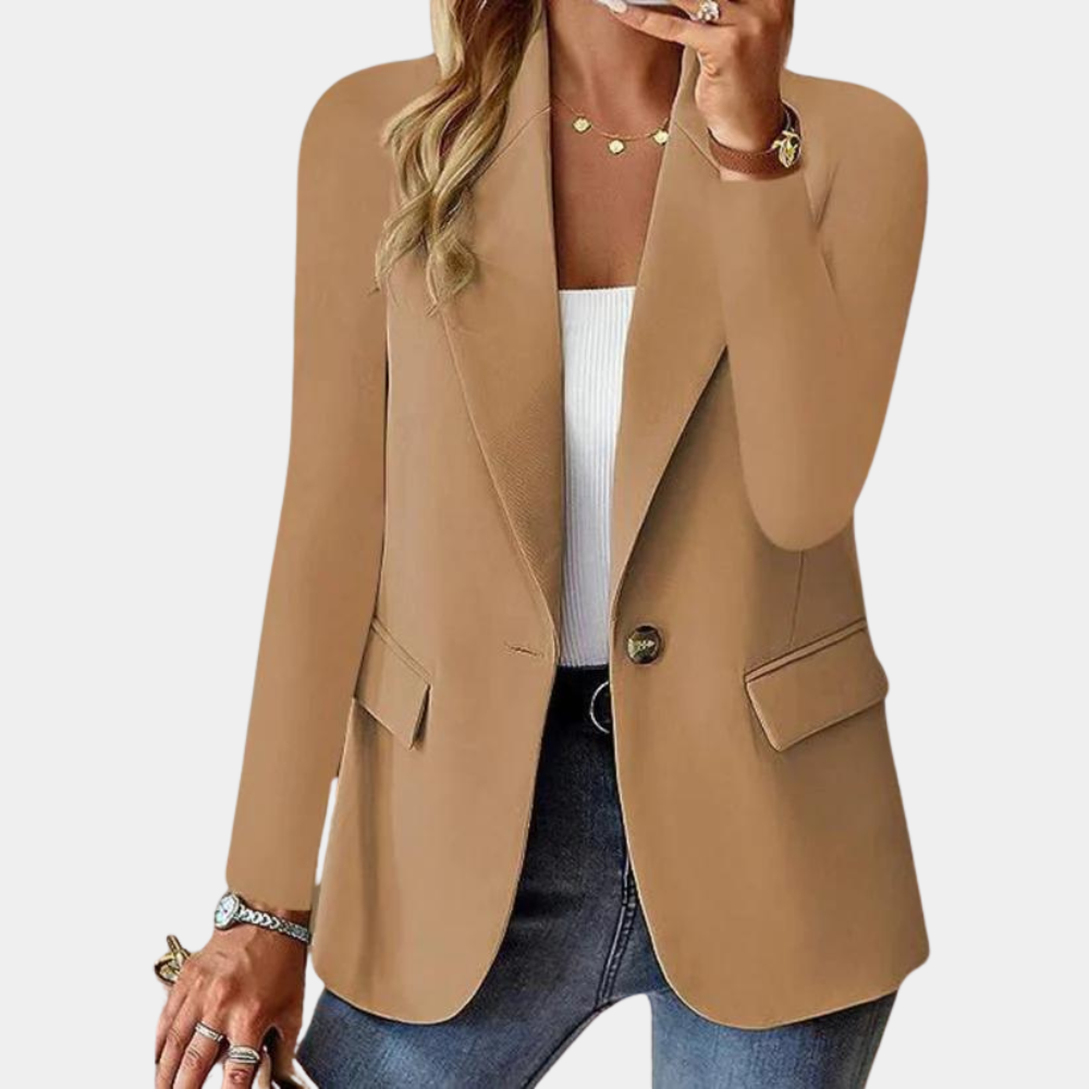 Women's tailored blazer with notched lapels, single button and flap pockets