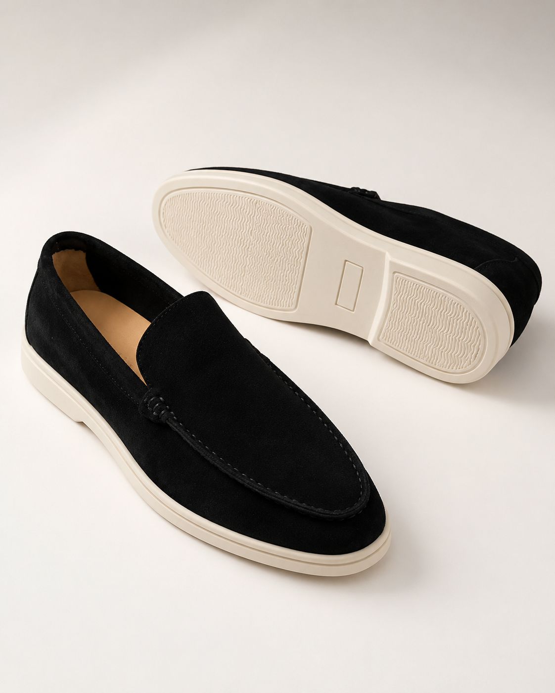 Men's round-toe slip-on loafers with stitched vamp and flat soles