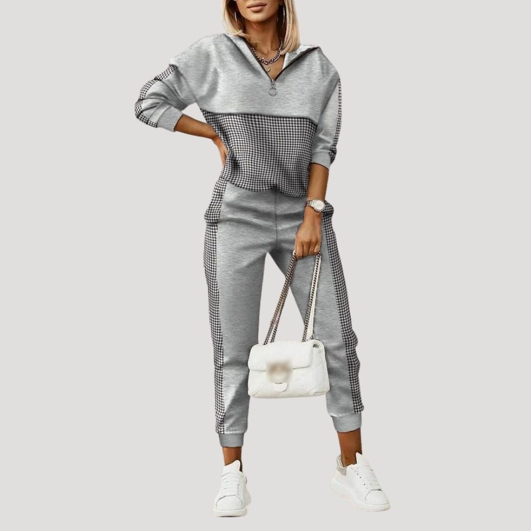 Women's hooded patterned tracksuit set with zip-front top and cuffed jogger trousers