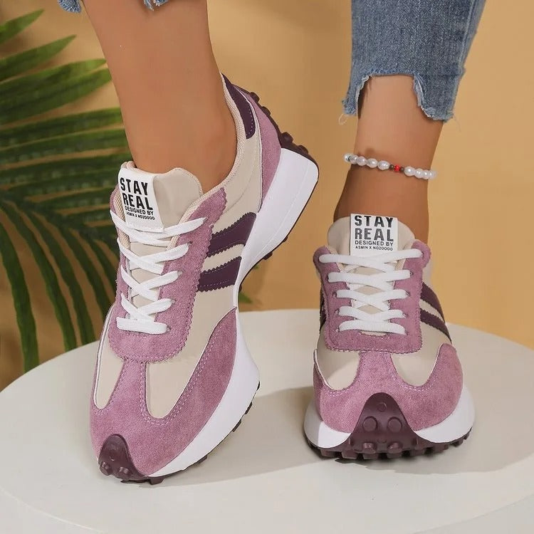 Women's retro striped platform trainers with lace-up front and chunky raised sole
