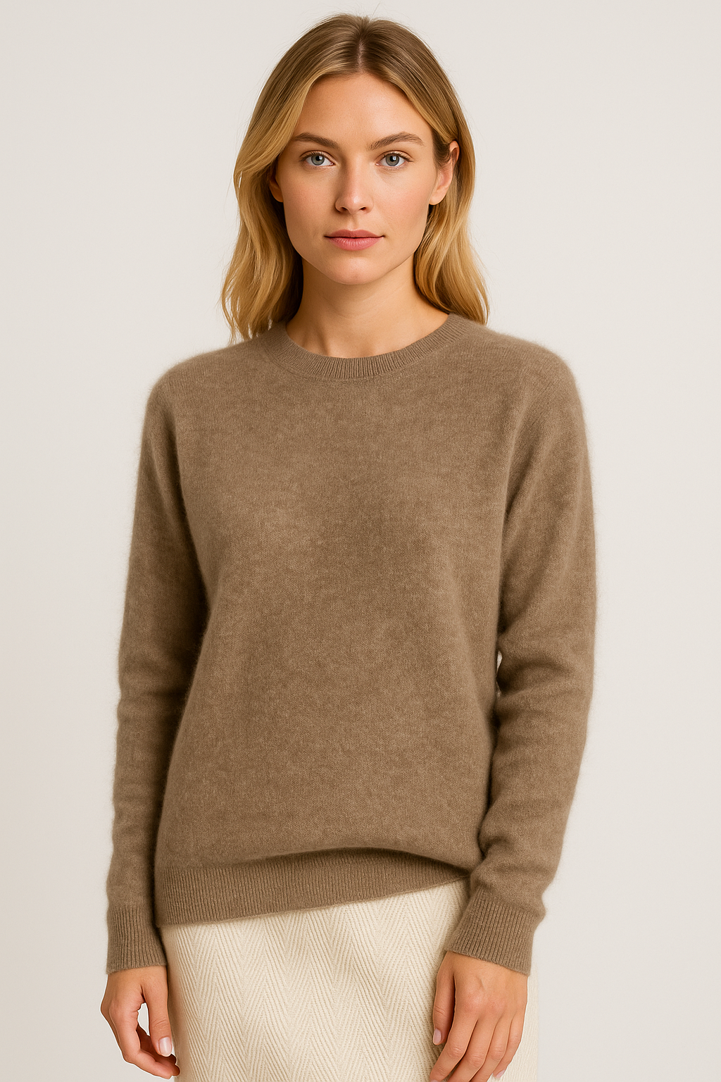 Women's plain crew neck jumper with long sleeves and ribbed trims