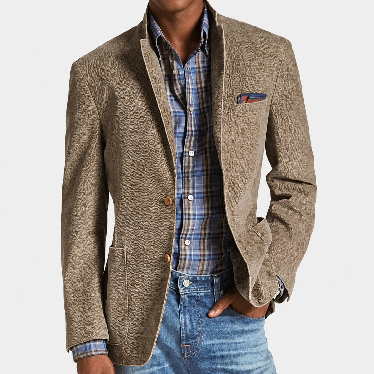 Men's single-breasted blazer with notched lapels, buttons and patch pockets