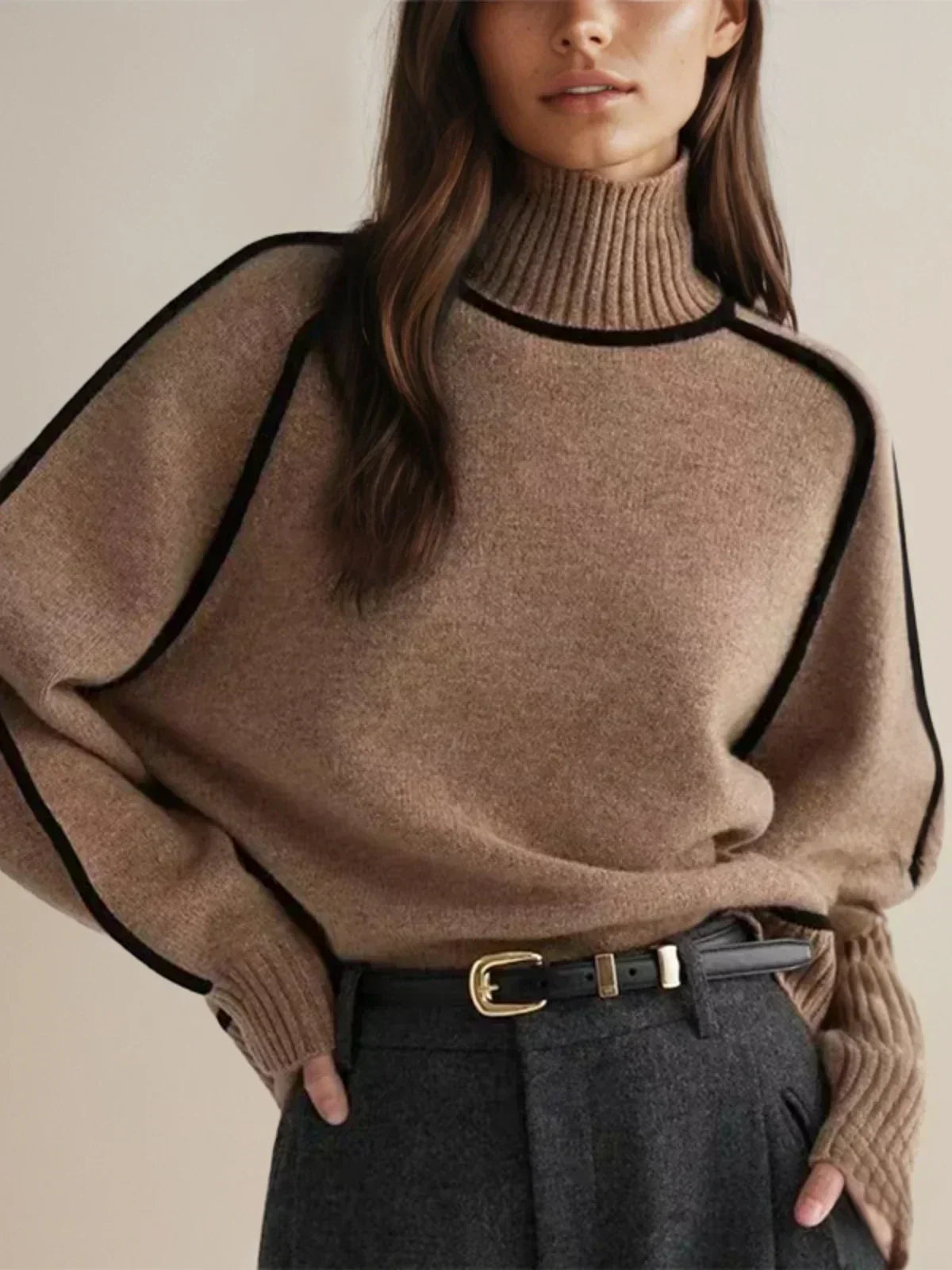 Women's oversized roll-neck jumper with contrasting trim and long sleeves