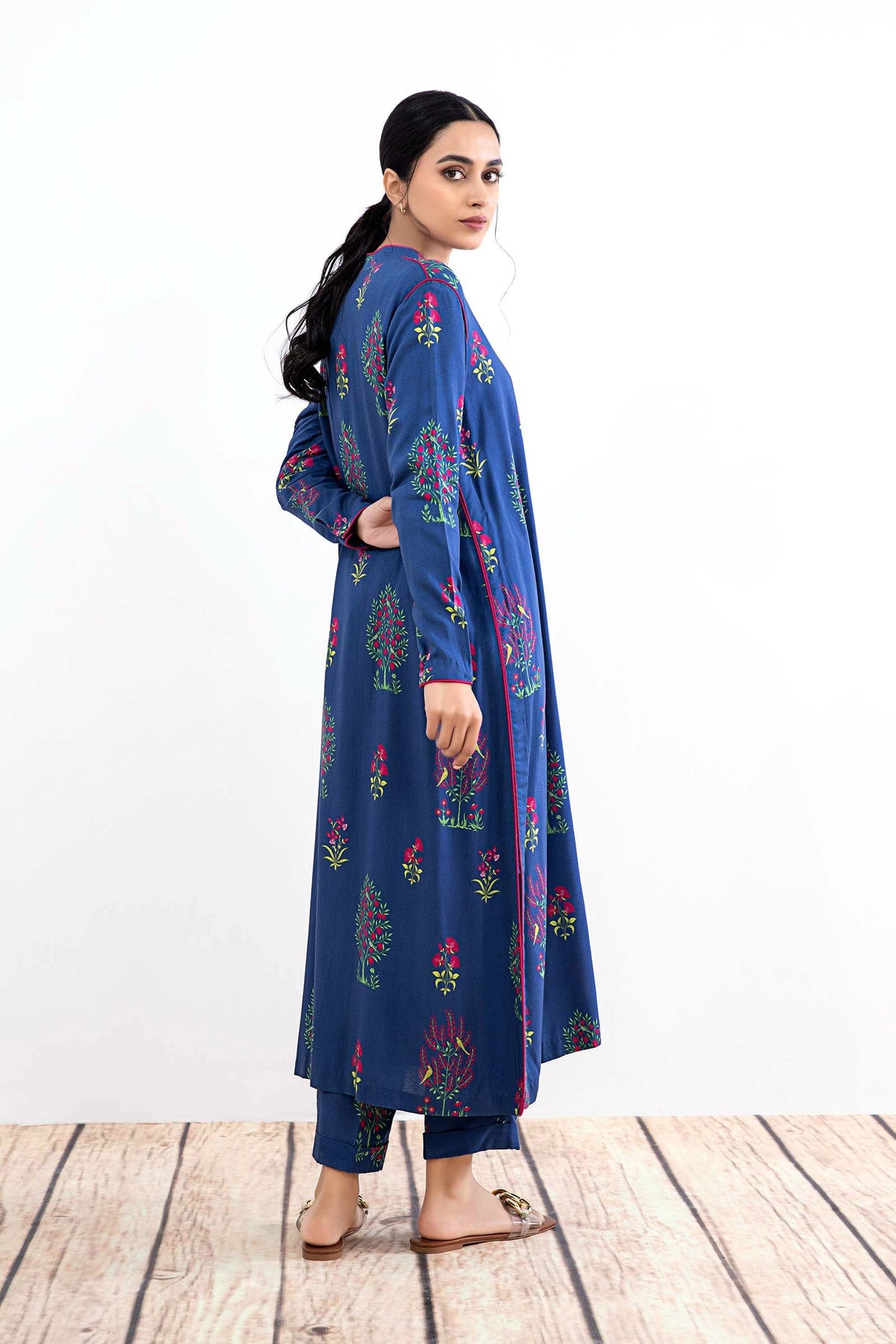 Women's blue floral two-piece suit with long tunic and matching trousers