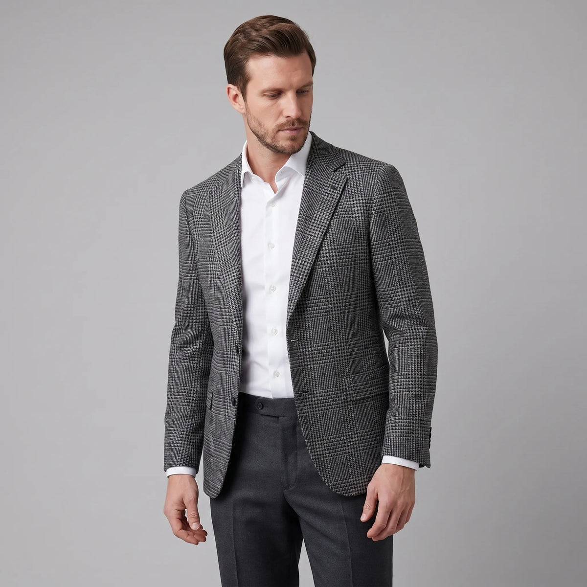 Men's checked single-breasted blazer with notched lapels and long sleeves