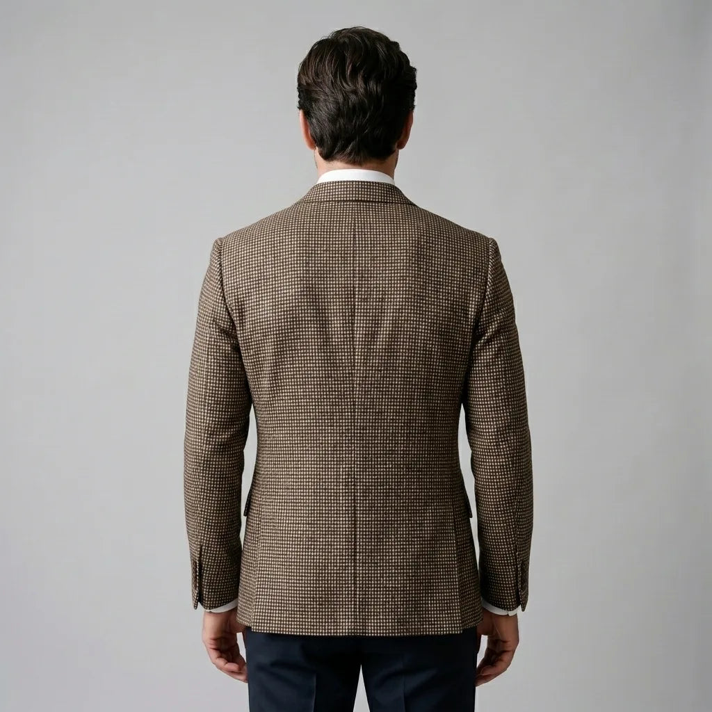 Men's checked double-breasted blazer with notched lapels and long sleeves