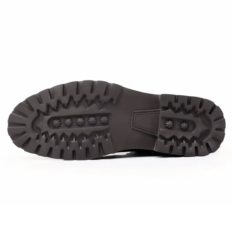 Men's lace-up ankle boots with rounded toes and rugged lug soles