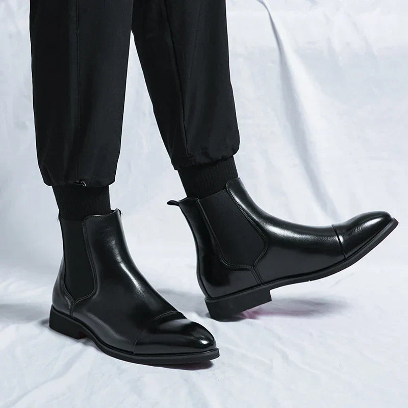 Men's Chelsea ankle boots with almond toes, elastic side panels and low heels
