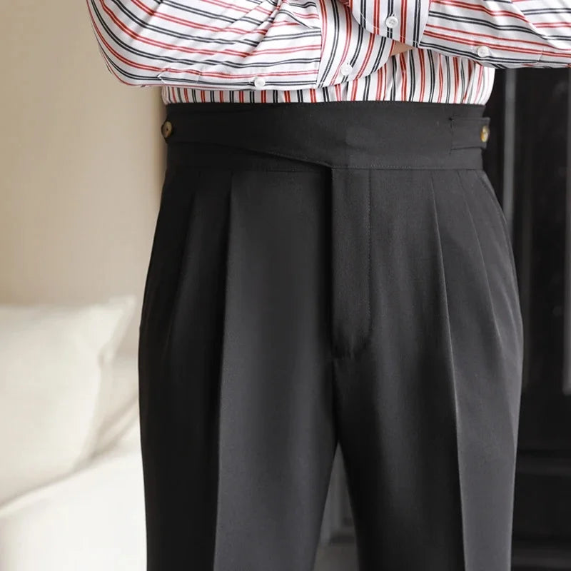 Men's high-waisted pleated trousers with a straight wide-leg cut