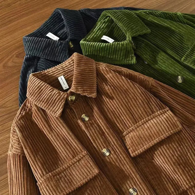 Men's ribbed corduroy overshirt with long sleeves, button front and chest pockets