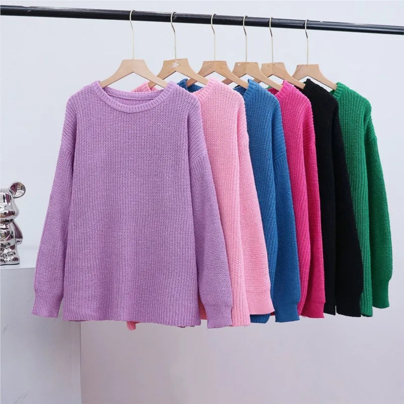 Women's ribbed knit jumper with crew neck and long sleeves
