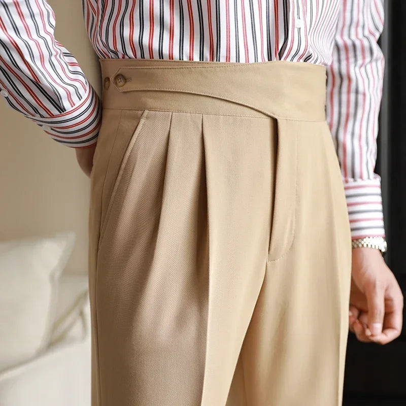 Men's high-waisted pleated trousers with a straight wide-leg cut