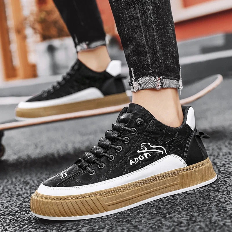 Men's Trainers Low-Top Quilted Panelled Gum Sole - Black