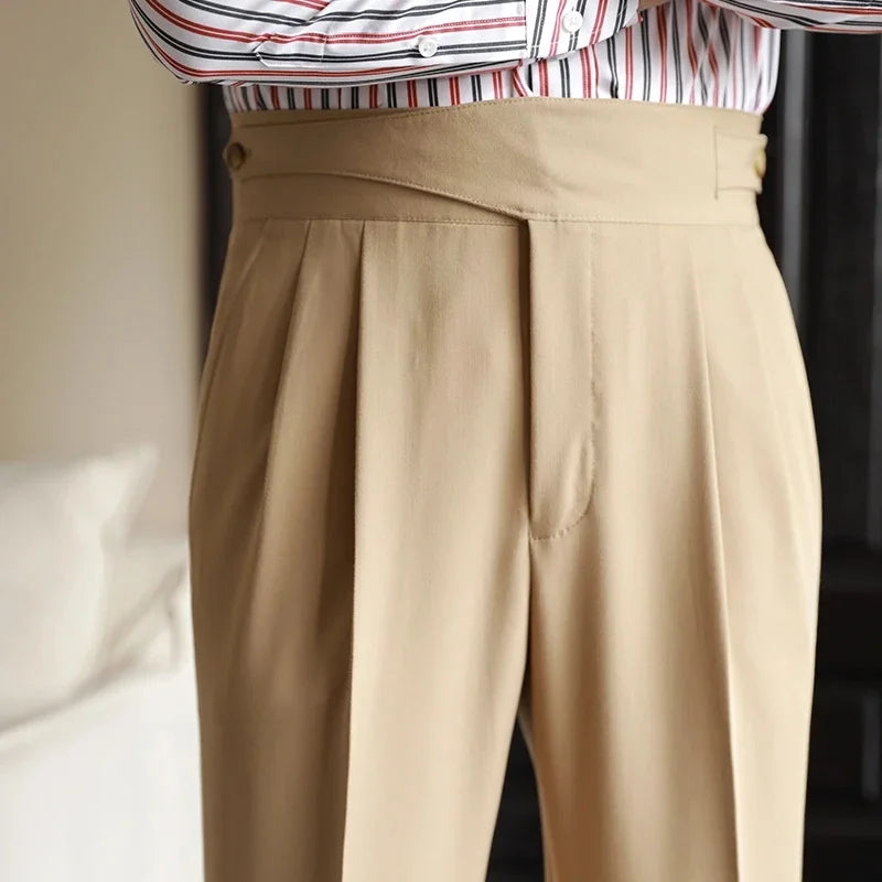 Men's high-waisted pleated trousers with a straight wide-leg cut
