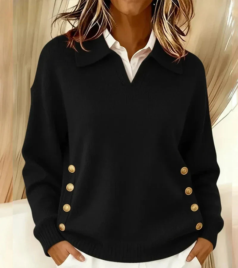 Women's collared knitted sweater with V-neck opening, long sleeves and side buttons