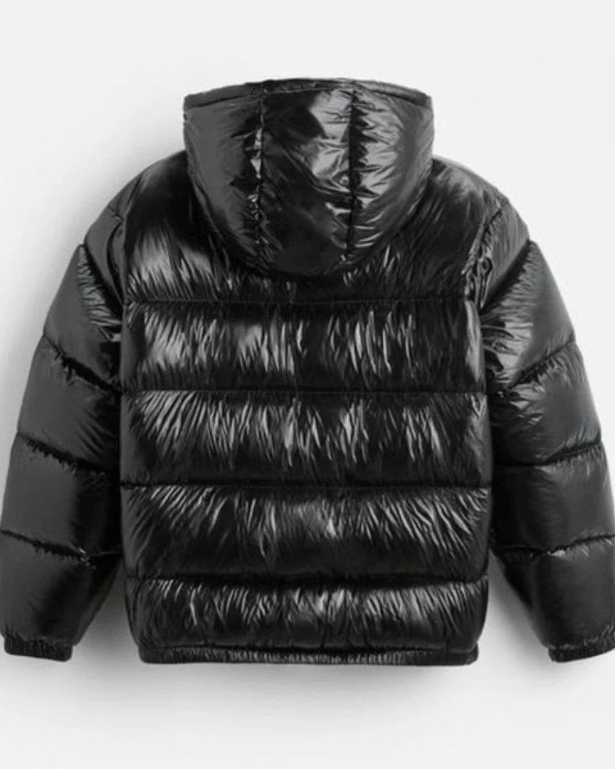Men's hooded quilted puffer jacket with front zip and angled pockets