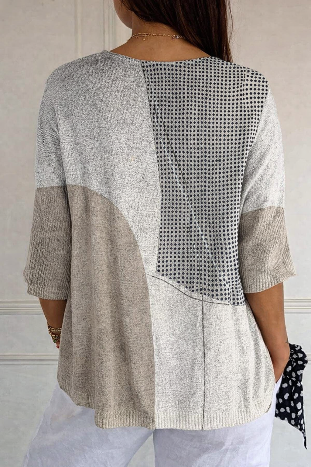 Women's multicolour geometric knit jumper with round neck and three-quarter sleeves