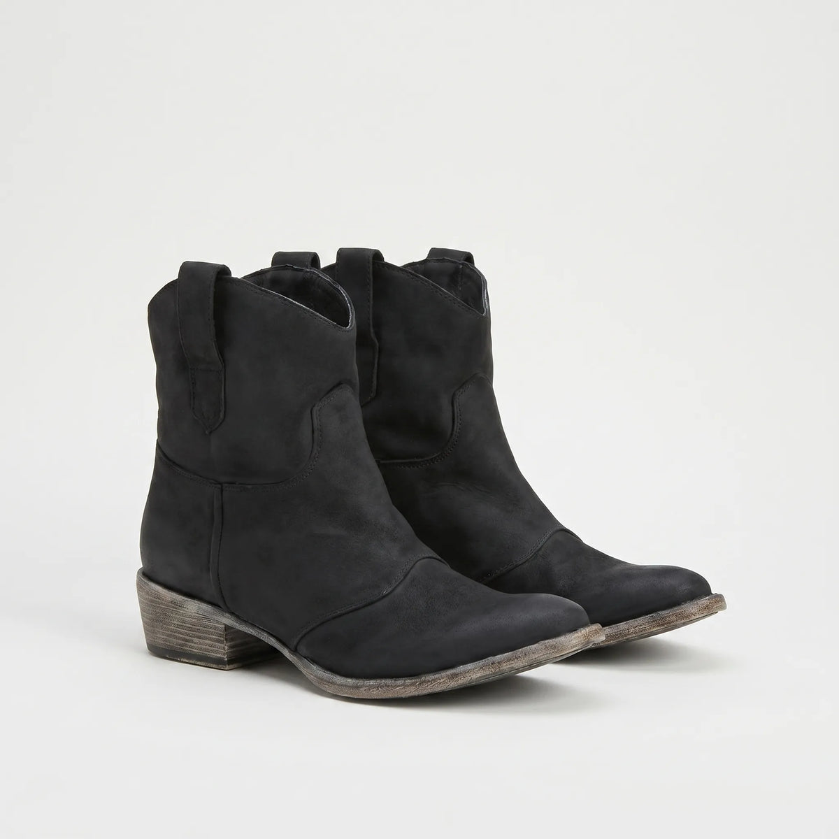 Women's western ankle boots with pull tabs, pointed toes and low block heels