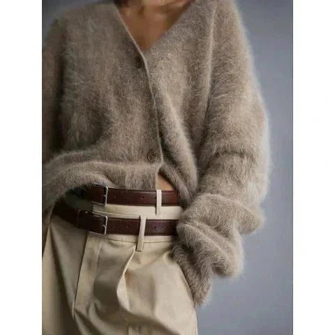 Women's V-neck knitted cardigan with long sleeves and button front