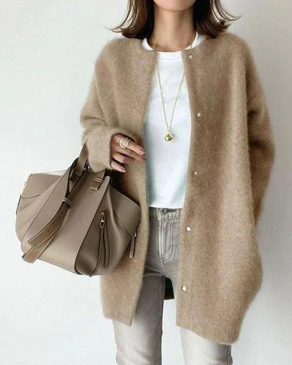 Women's longline cardigan with crew neck, long sleeves and button front