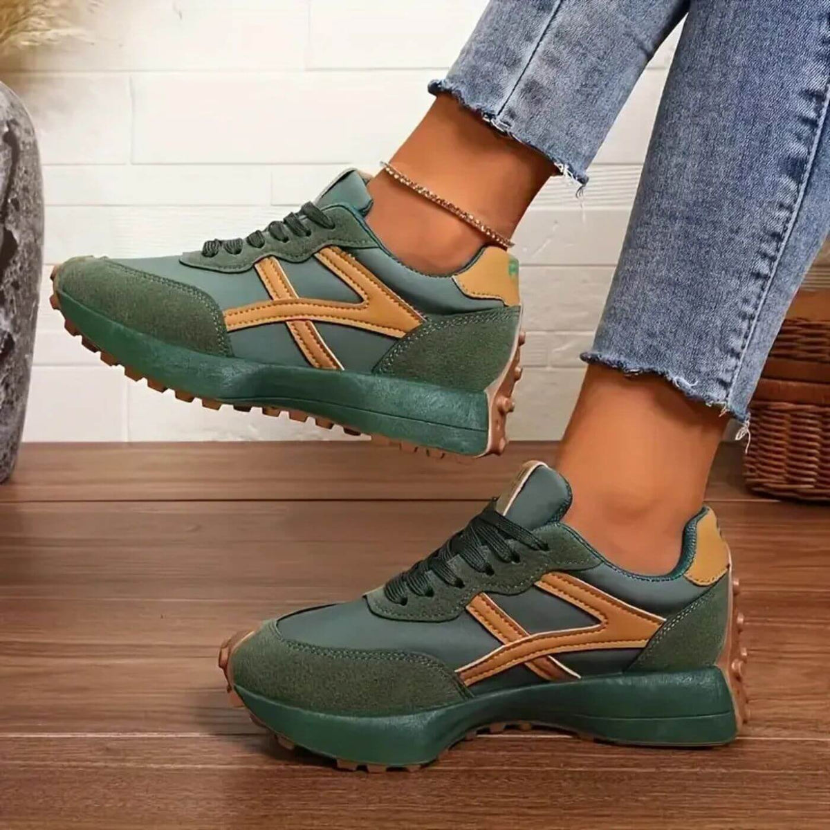 Women's Trainers Lace-Up Chunky Sole Colour-Block - Green