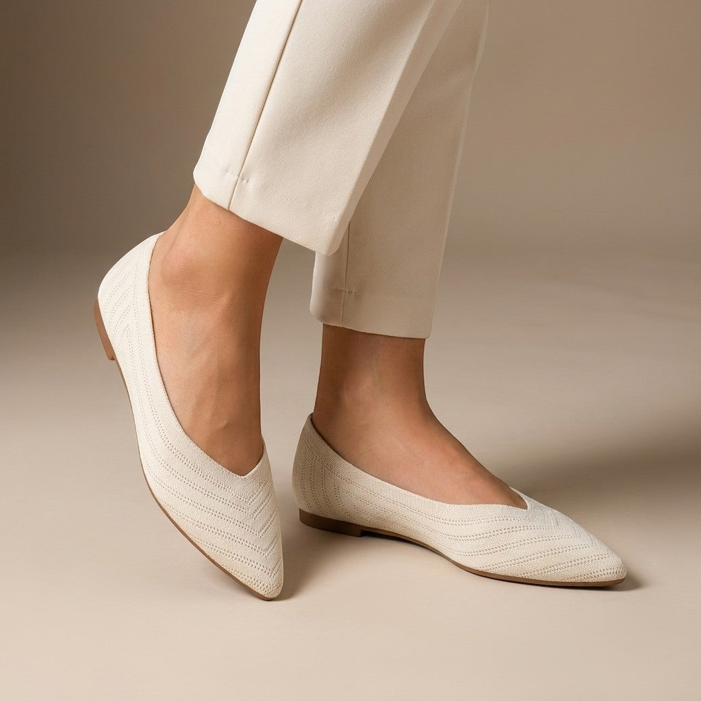 Women's pointed-toe textured knit slip-on flats with low flat soles