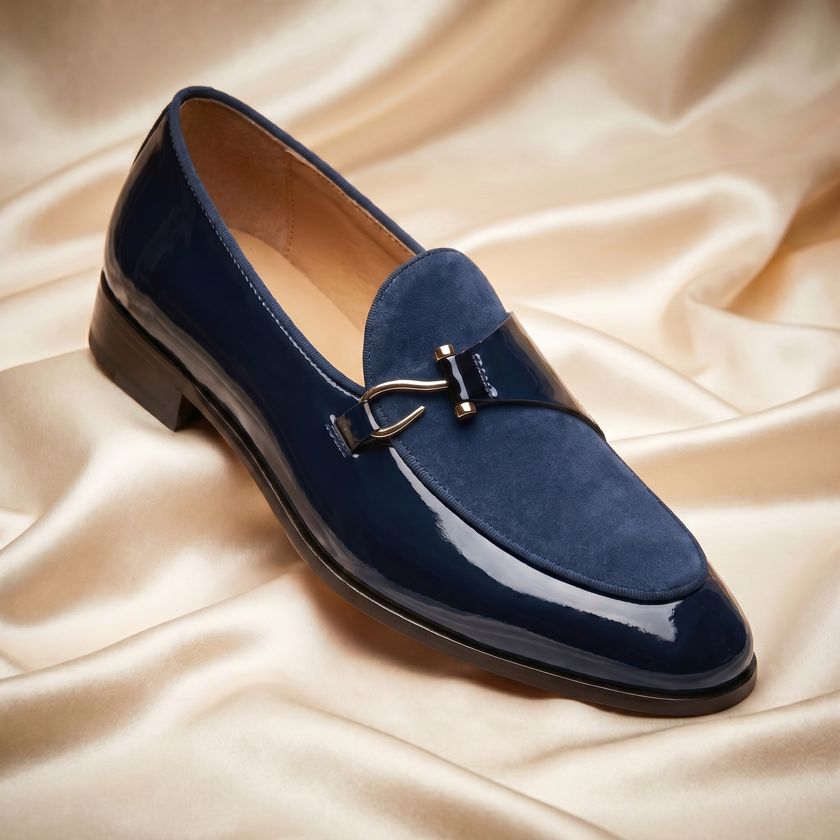 Men's slip-on loafers with almond toe, glossy finish and buckle trim