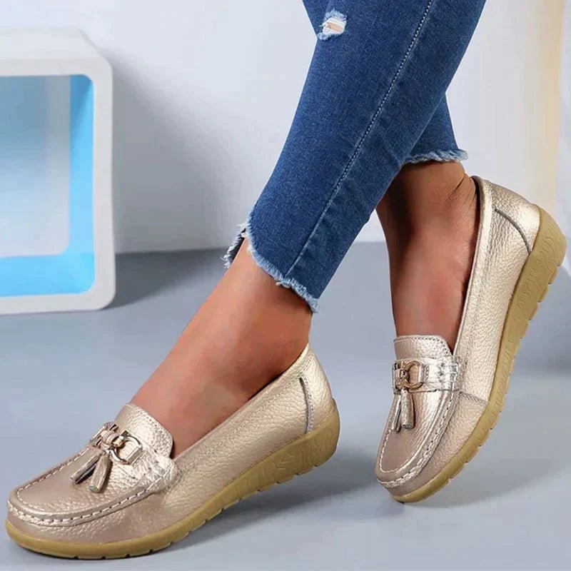 Women’s Decorative Tassel Moccasin Loafers
