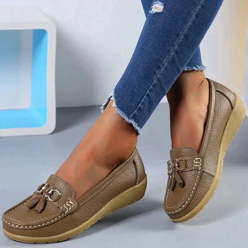 Women’s Decorative Tassel Moccasin Loafers