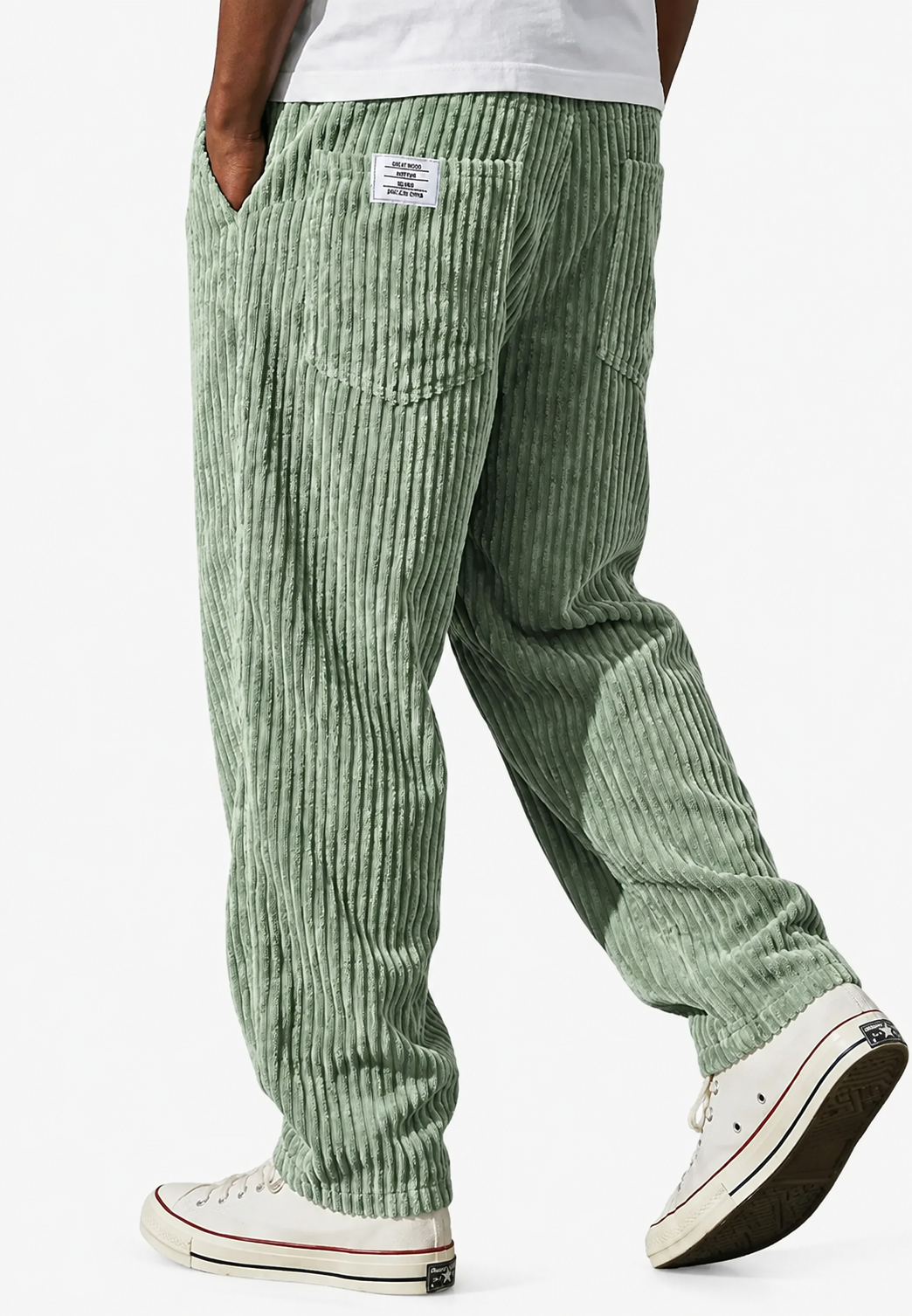 Men's relaxed ribbed trousers with elasticated waist and large pockets